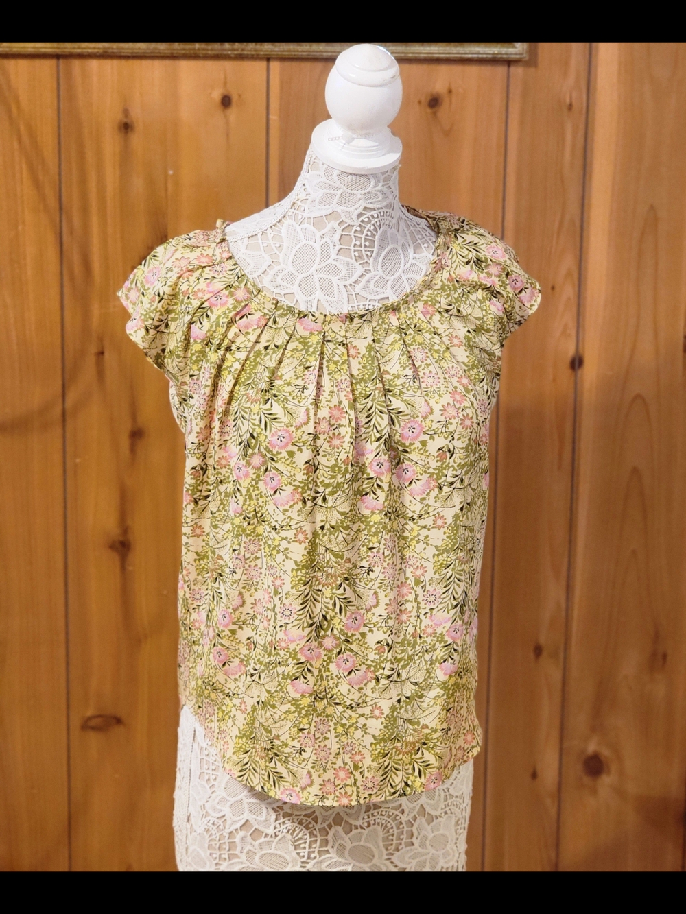 LC Lauren Conrad Green Floral Pintuck Blouse with Pink Accents
